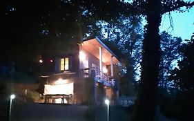Lakeview Lodge